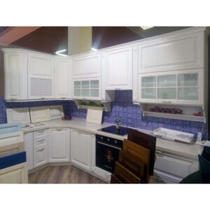 Кухня MILANA из массива ясеня в классическом стиле